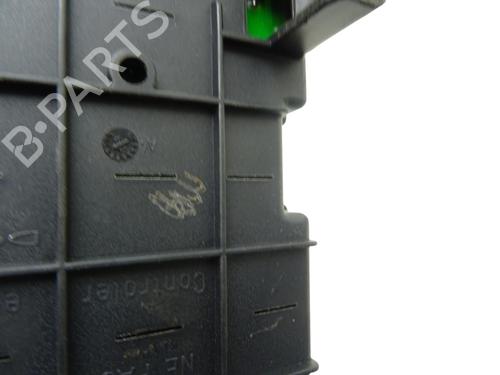 Used Fuse box Fuse box 37714790 37714790