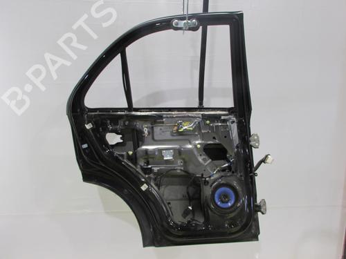 Used Left rear door Left rear door 20038751 20038751
