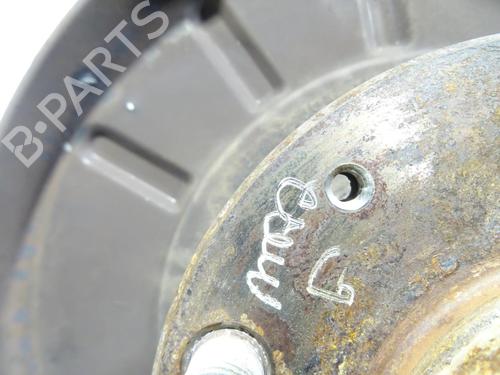 Used Left front steering knuckle Left front steering knuckle LAND ROVER FREELANDER I (L314) 2.0 DI 4x4 (98 hp) 25141175 25141175