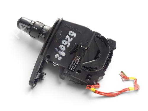 switch-renault-clio-iii-br01-cr01-2005-2006-2007-2008-2009-2010-2011-2012-2013-2014-40124143 main image