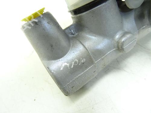 Used Brake master cylinder Brake master cylinder MITSUBISHI PAJERO II (V3_W, V2_W, V4_W, V5_W) 2.5 TD 4WD (V24W) (99 hp) 30168817 30168817