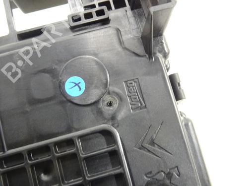 Used Fuse box Fuse box CITROËN C3 II (SC_) 1.4 (73 hp) 24295855 24295855