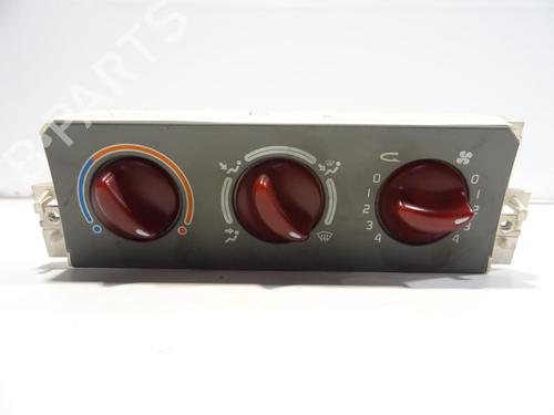 Used Climate control RENAULT TWINGO I (C06_) 1.2 16V (C060) (60 hp) 27588442