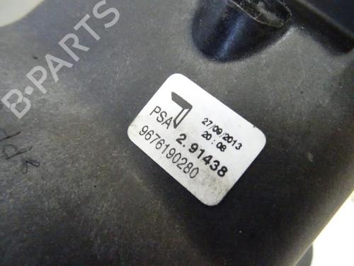 Andre PEUGEOT 208 I (CA_, CC_) 1.6 VTi (120 hp) 20040883