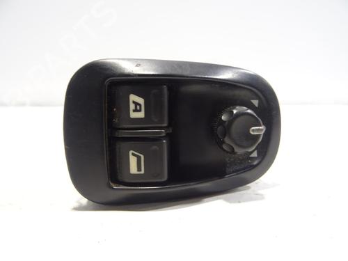 Used Left front window switch PEUGEOT 206 Hatchback (2A/C) 1.4 16V (88 hp) 28612101