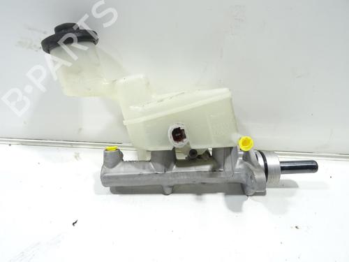 Hovedbremsecylinder TOYOTA RAV 4 II (_A2_) 2.0 D 4WD (CLA20_, CLA21_, CLA20R, CLA21R) (116 hp) 32110419