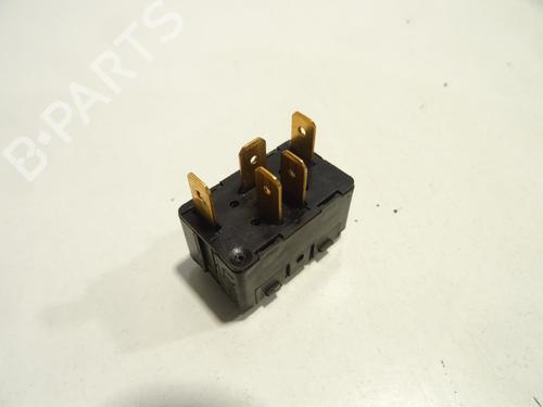 right-front-window-switch-audi-a6-c4-avant-4a5-1994-1995-1996-1997-1998-24646182 main image