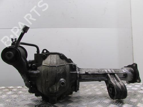 Used Front differential Front differential SUZUKI GRAND VITARA II (JT, TE, TD) 1.9 DDiS All-wheel Drive (JT419, TD44, JB419WD, JB419XD,... (129 hp) 26177121 26177121