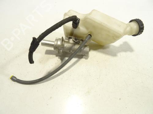Used Brake master cylinder Brake master cylinder CITROËN C3 II (SC_) 1.2 VTi 82 (82 hp) 25977777 25977777