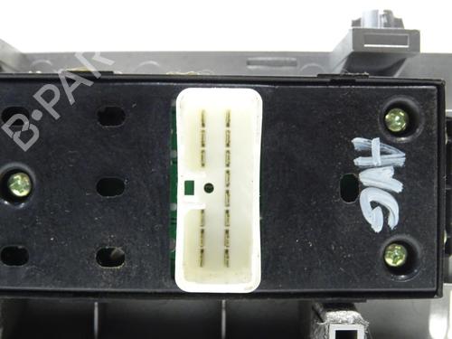 Left front window switch HYUNDAI SANTA FÉ II (CM) 2.2 CRDi 4x4 | BP26456895I27 