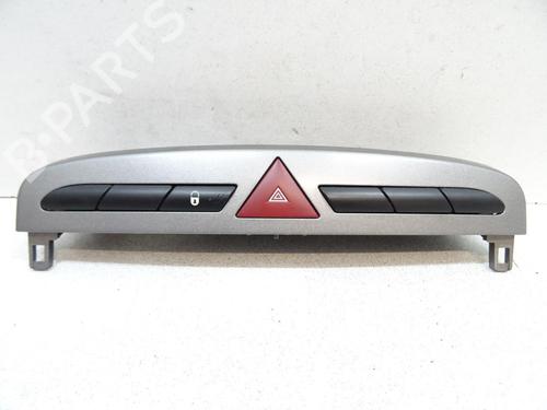 Used Warning switch Warning switch PEUGEOT 308 I (4A_, 4C_) 1.4 16V (95 hp) 21969347 21969347