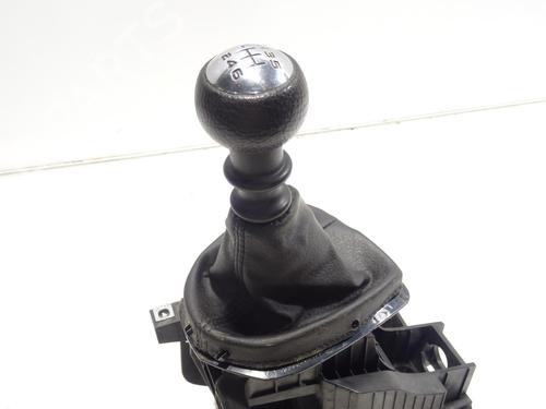 Used Gear lever Gear lever 37625000 37625000