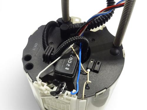 Used Fuel pump Fuel pump OPEL ASTRA J GTC 2.0 OPC Turbo (08) (280 hp) 35961714 35961714