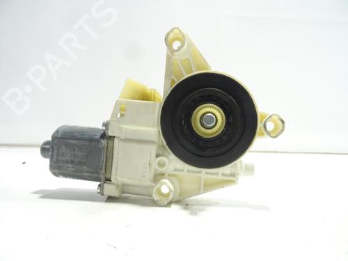 Left front window motor MERCEDES-BENZ C-CLASS (W204) C 220 CDI (204.008) | BP25893067E21 