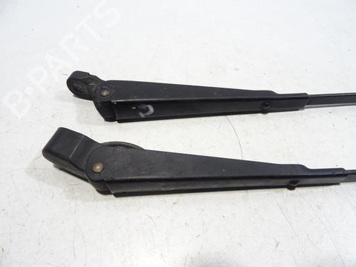Front windshield wiper arm PEUGEOT 309 I (10C, 10A) 1.9 D | BP30182323C143