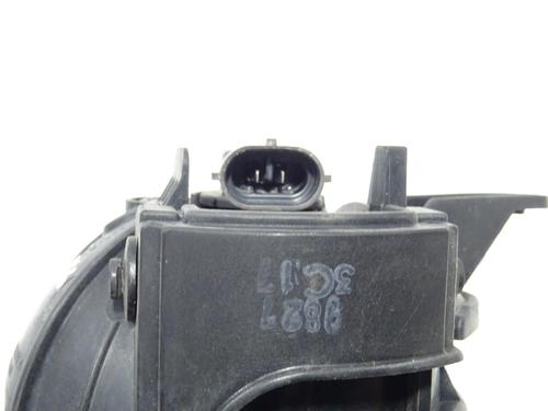 right-front-fog-light-chevrolet-cruze-j300-2009-28079953 main image