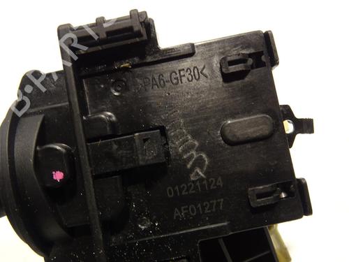 Used Switch Switch TOYOTA YARIS (_P1_) 1.4 D-4D (NLP10_, NLP10R) (75 hp) 33828804 33828804