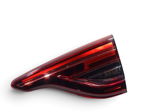 right-tailgate-light-renault-clio-v-b7_-2019-38550295 main image