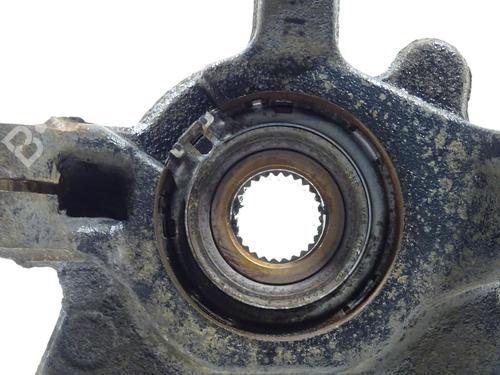 Used Left front steering knuckle Left front steering knuckle 21093044 21093044