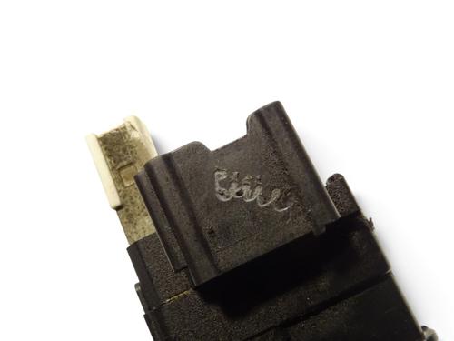 switch-nissan-pick-up-d22-1997-40535591 main image