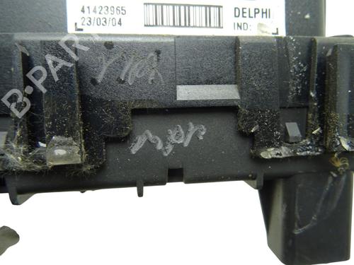Used Fuse box Fuse box 38638417 38638417