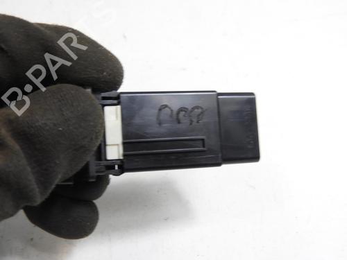 Used Switch TOYOTA RAV 4 III (_A3_) 2.2 D 4WD (ALA30_, ALA30R) (177 hp) 21969327