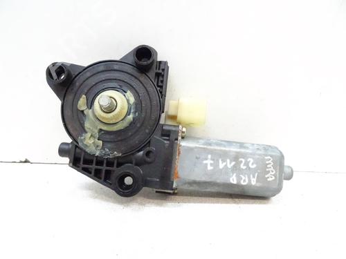 Used Right rear window motor Right rear window motor MERCEDES-BENZ C-CLASS (W203) C 270 CDI (203.016) (163 hp) 20041977 20041977
