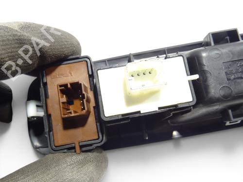 Used Right front window switch Right front window switch 39383963 39383963