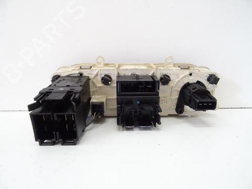 Used Climate control FORD MONDEO I (GBP) 1.8 TD (88 hp) 21968137