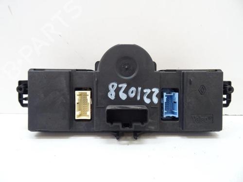 Used Climate control Climate control RENAULT CLIO III (BR0/1, CR0/1) 1.5 dCi (BR17, CR17) (86 hp) 20056504 20056504