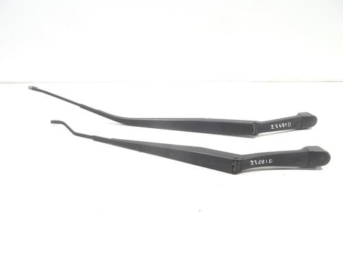 Used Front windshield wiper arm HYUNDAI TUCSON (JM) 2.0 CRDi (140 hp) 24656126