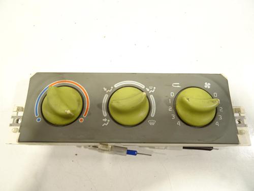 climate-control-renault-twingo-i-c06_-1993-1994-1995-1996-1997-1998-1999-2000-2001-2002-2003-2004-2005-2006-2007-2008-2009-2010-2011-2012-30736352 main image