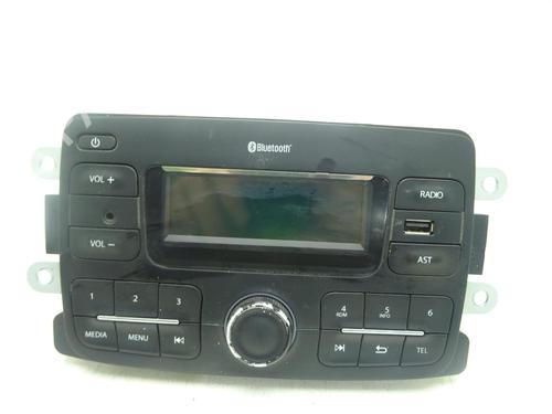 Used Radio DACIA SANDERO II 1.0 SCe 75 (B8JC, B8JD, B8NC) (73 hp) 32786667