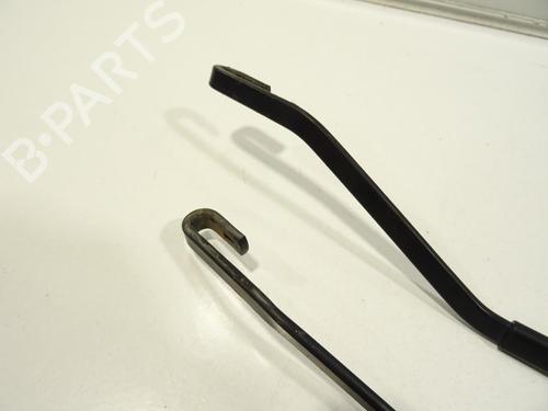 front-windshield-wiper-arm-toyota-rav-4-ii-_a2_-2000-2001-2002-2003-2004-2005-26027735 main image