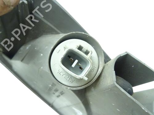 Used Right front indicator Right front indicator 36848287 36848287