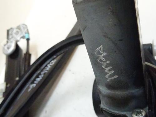 Used Front left window mechanism Front left window mechanism CHRYSLER VOYAGER IV (RG, RS) 2.8 CRD (150 hp) 28020875 28020875