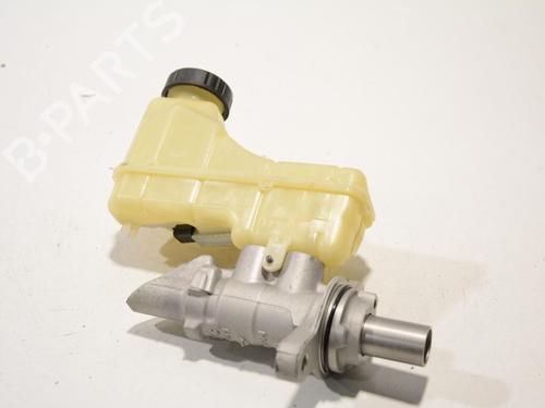 Used Brake master cylinder Brake master cylinder RENAULT MEGANE IV Hatchback (B9A/M/N_) 1.5 dCi 110 (B9A3) (110 hp) 32783154 32783154