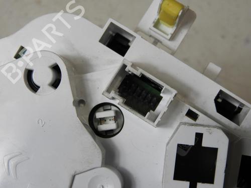 Used Climate control Climate control PEUGEOT 108 1.2 (82 hp) 20052396 20052396