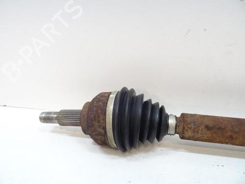 Transmisión delantera izquierda RENAULT LAGUNA II Grandtour (KG0/1_)  | BP20067840M38