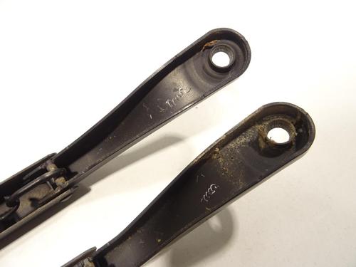Front windshield wiper arm RENAULT MEGANE III Hatchback (BZ0/1_, B3_) 1.5 dCi | BP29065967C143 