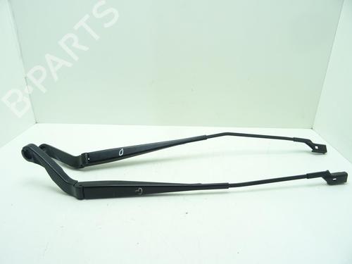 Used Front windshield wiper arm PEUGEOT BOXER Van 2.2 BlueHDi 140 (140 hp) 29317340