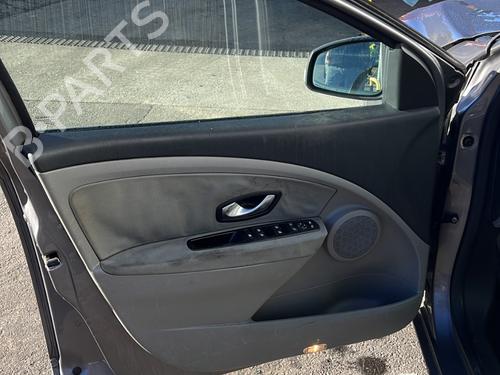 Card reader RENAULT MEGANE III Hatchback (BZ0/1_, B3_) 1.5 dCi (BZ0C) | BP39113240E4 - Image 21