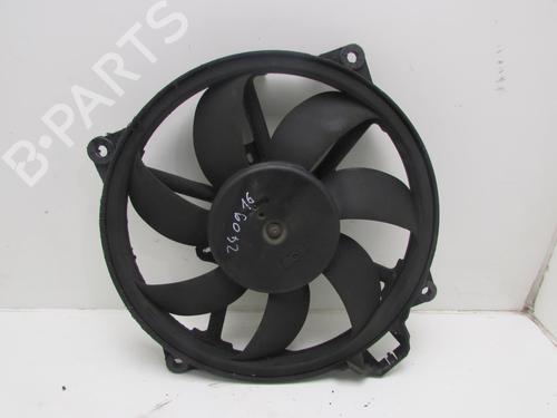 radiator-fan-renault-scenic-iii-jz01_-19-dci-jz0j-jz1j-jz1k-jz1s-2008-2009-2010-2011-2012-2013-2014-2015-2016-21973219 main image