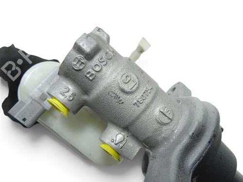Used Brake master cylinder Brake master cylinder 38761472 38761472