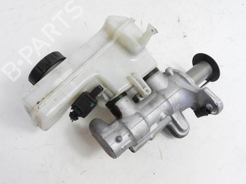 Brake master cylinder AUDI A3 Sportback (8VA, 8VF)  | BP20045102M77 