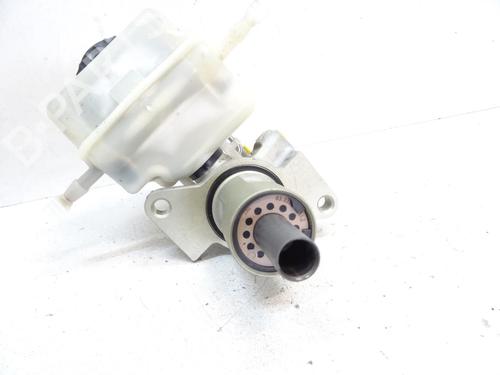 Used Brake master cylinder BMW 1 (E87) 130 i (265 hp) 20063834