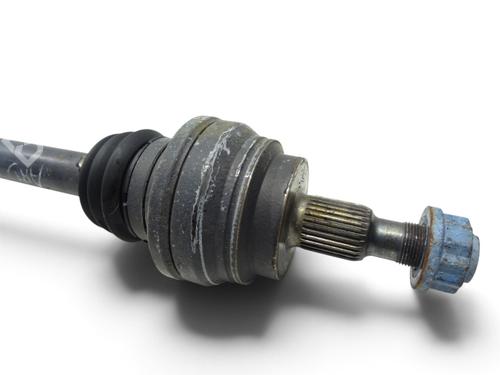 Used Right rear driveshaft Right rear driveshaft MERCEDES-BENZ M-CLASS (W166) ML 350 BlueTEC 4-matic (166.024, 166.023) (258 hp) 40446173 40446173