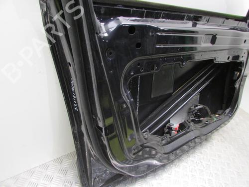 Used Left front door Left front door 20037915 20037915