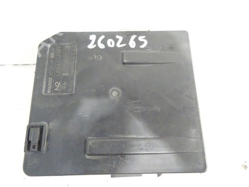 Used Fuse box Fuse box RENAULT GRAND SCÉNIC II (JM0/1_) 1.5 dCi (JM02, JM13) (101 hp) 33333170 33333170
