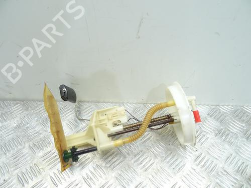 Used Fuel pump HYUNDAI SANTA FÉ II (CM) 2.2 CRDi GLS 4x4 (150 hp) 30100358